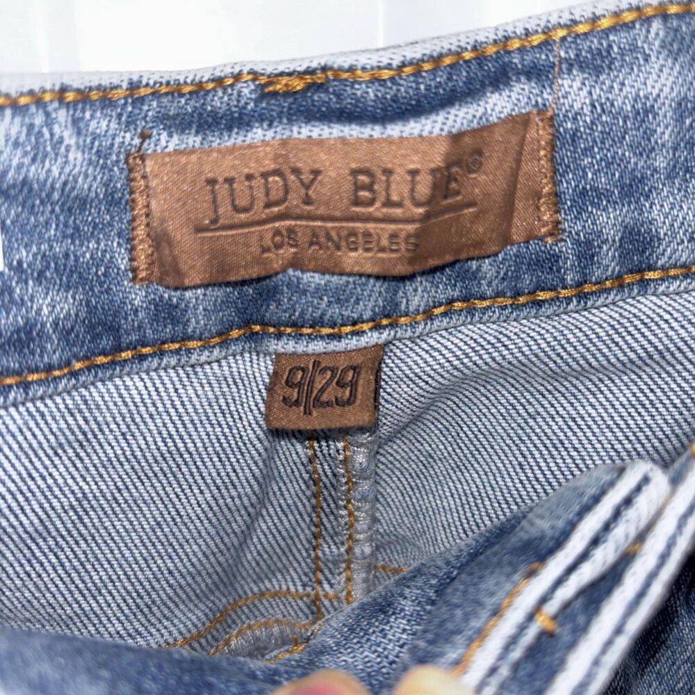 Judy Blue “Its All In The Twist” Baggy High Waist Jeans Size 9/29 NWT - Picture 3 of 9
